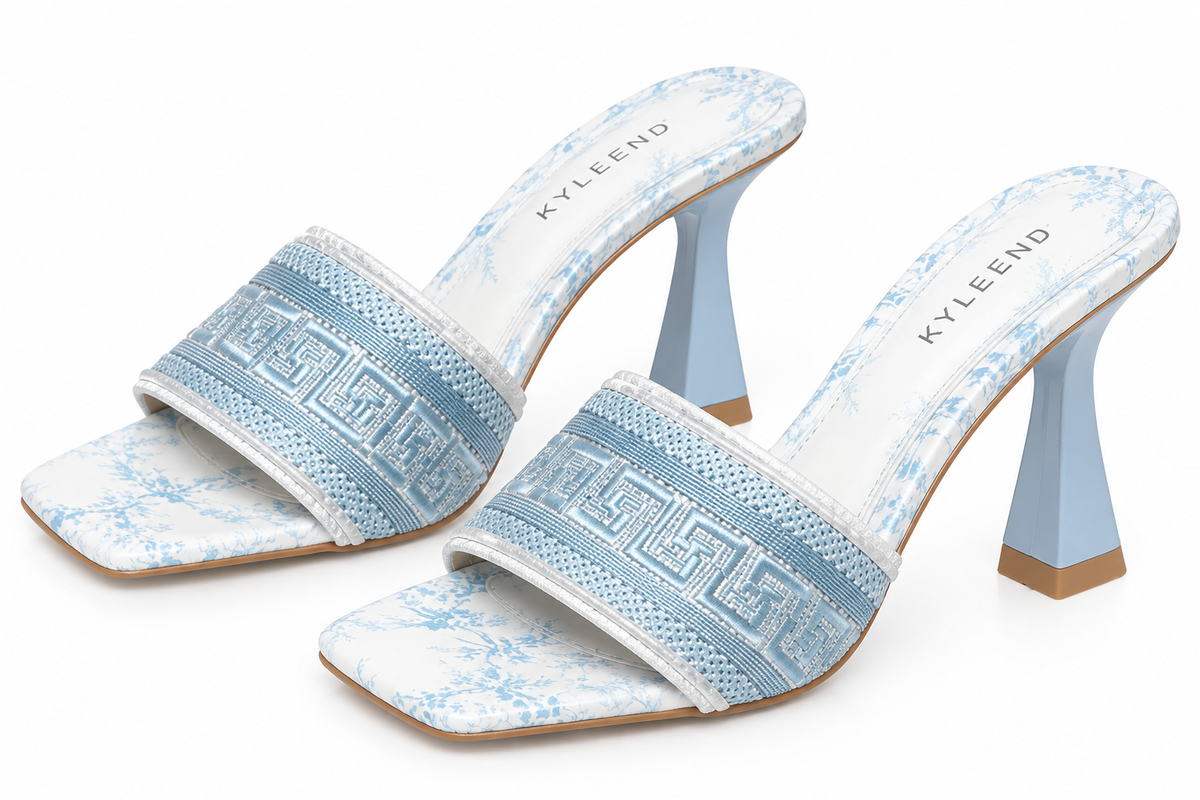 🩵✨ Blue Blossom Elegance Luxe Heels – Baby Blue & White 👠❄